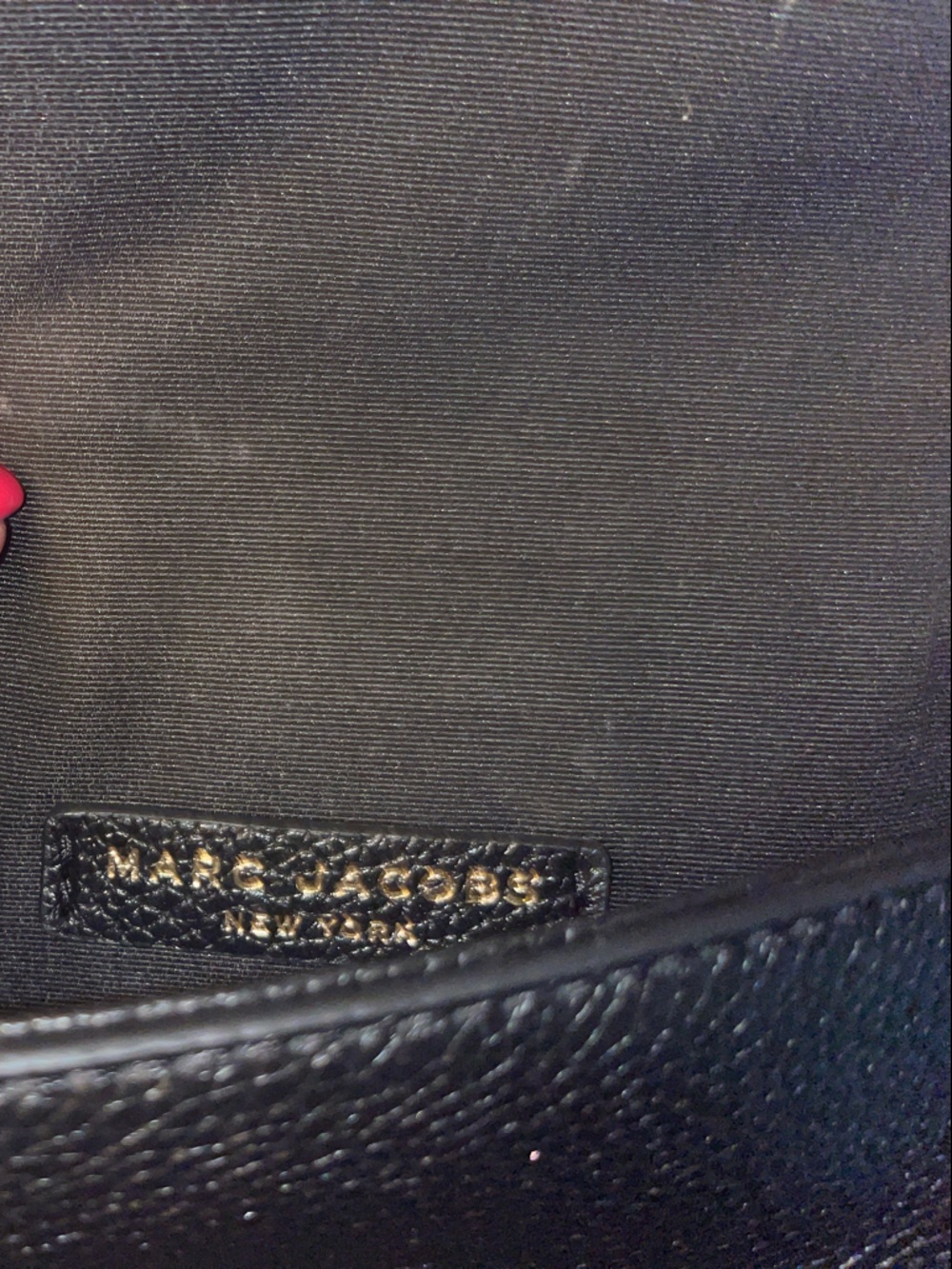 Marc Jacobs Black Pebbled Leather Wristlet Crossbody Wallet with Gold Logo - Picture 5 of 6